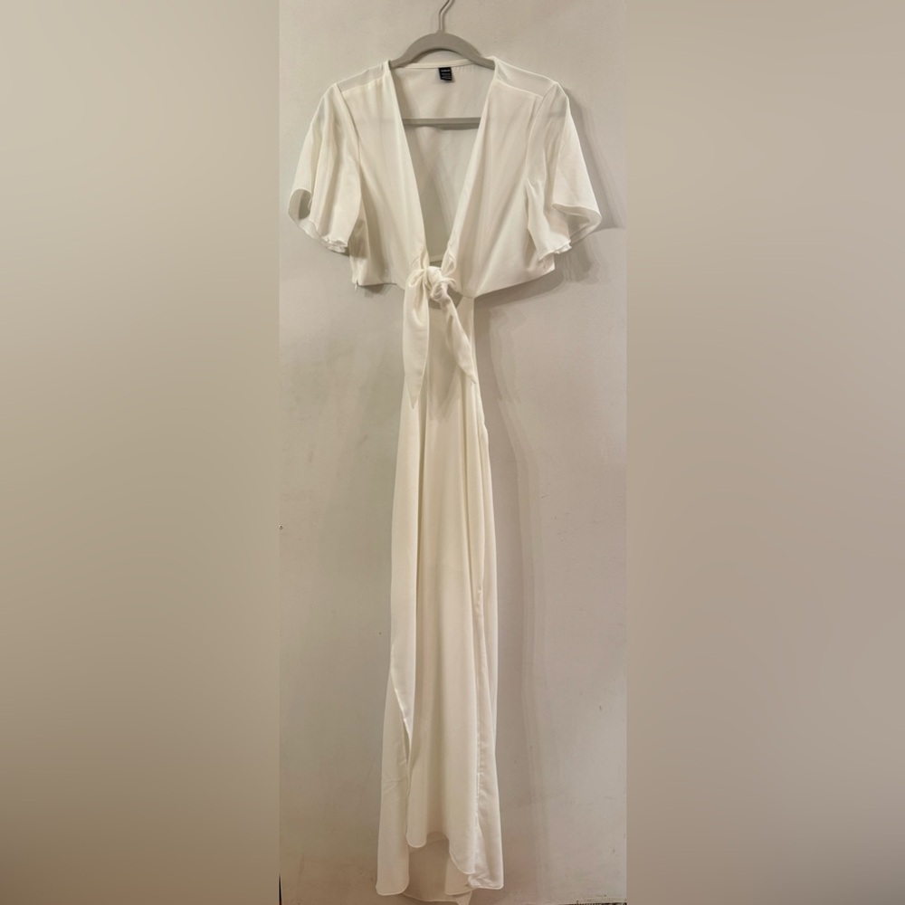 SHEIN Large Cream V-neck Tie-at-Front Maxi Open Back Dress